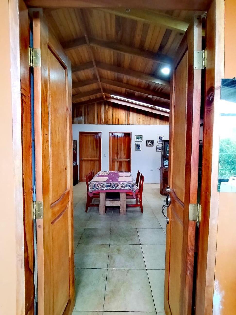 Casa De Montana Tica Linda Villa Monteverde Kültér fotó