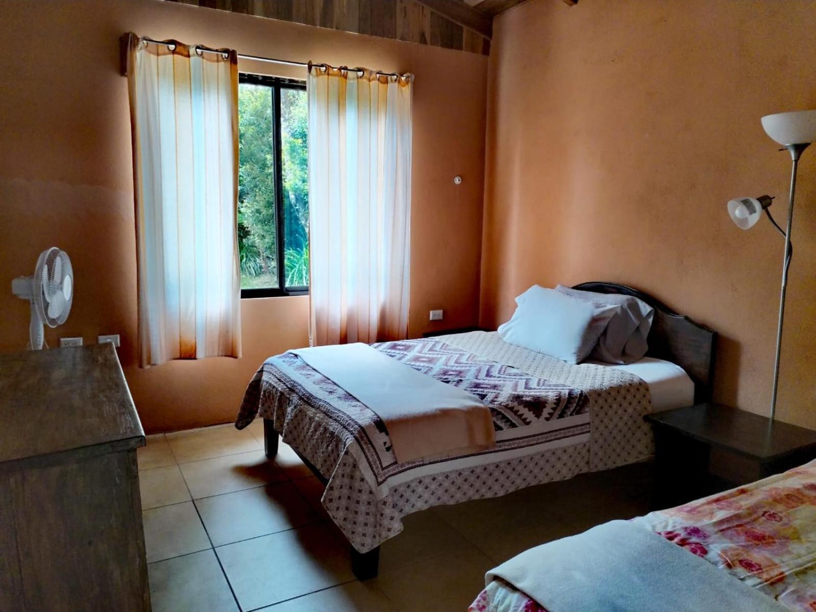 Casa De Montana Tica Linda Villa Monteverde Kültér fotó